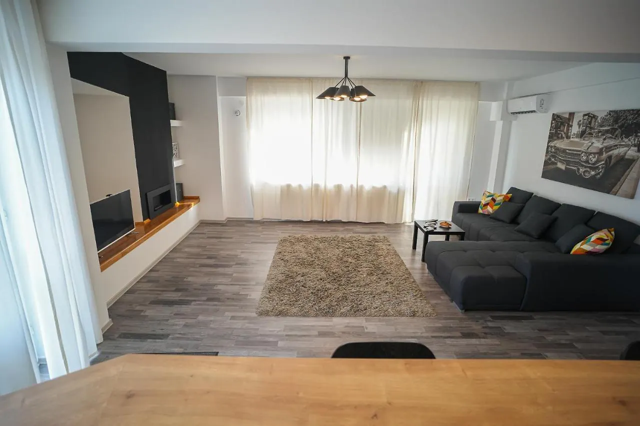 Apartment Penthouse With Huge Rooftop & Amazing City View Bucharest