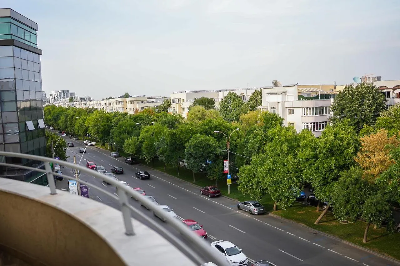 Apartamento Penthouse With Huge Rooftop & Amazing City View Bucareste